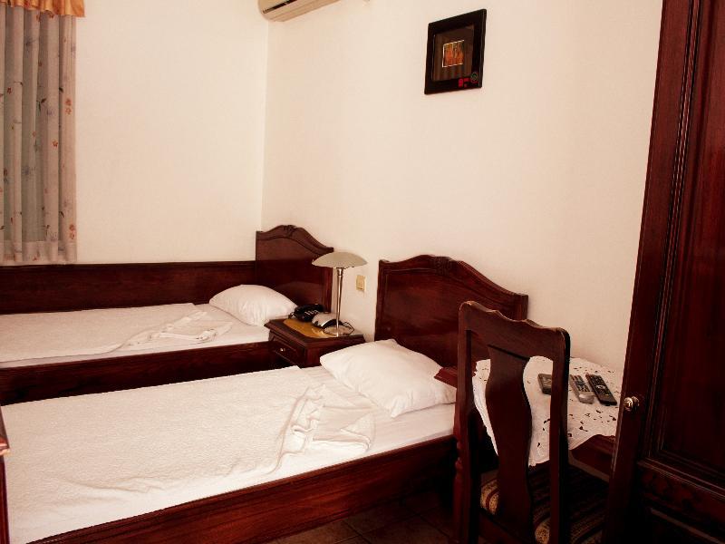 Hotel Vila Lux Budva Ngoại thất bức ảnh
