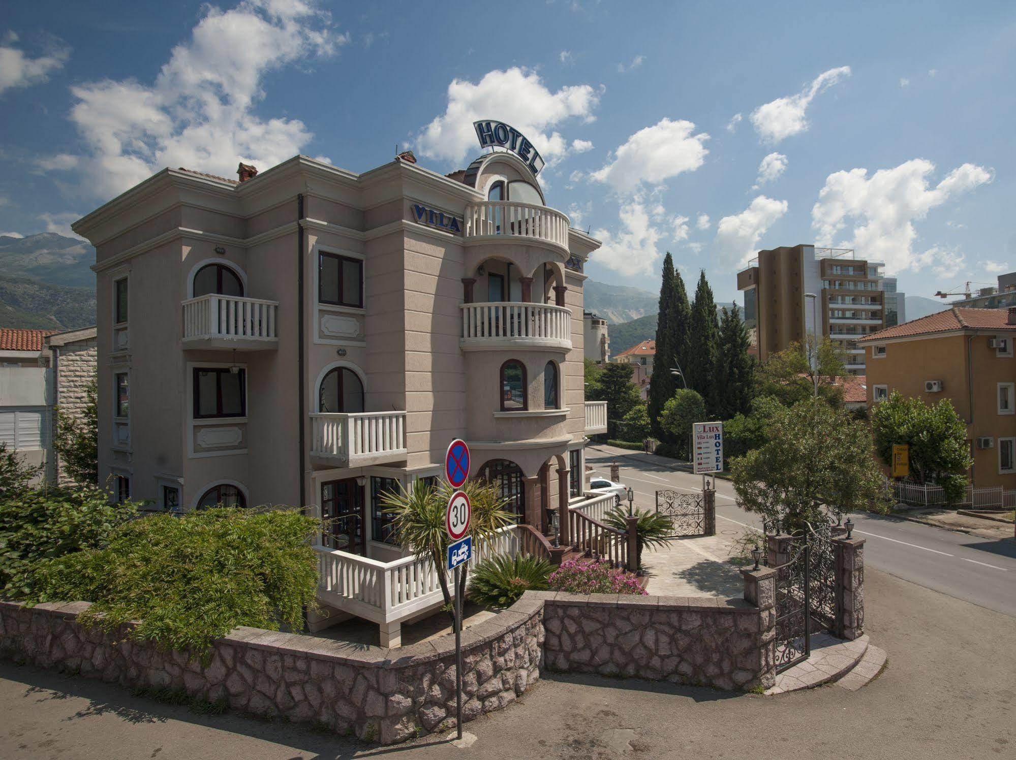 Hotel Vila Lux Budva Ngoại thất bức ảnh